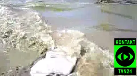 Woda znów zalewa zalany Wilków (film: Łukasz)