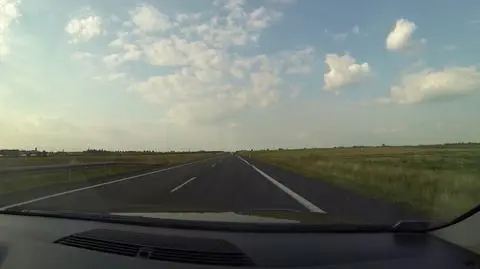 Wyprzedzał "na trzeciego" i spychał innych z drogi. Pirat na S5