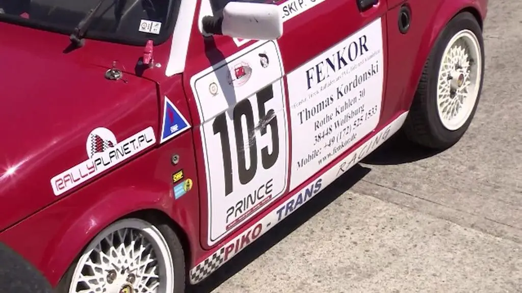 Wyścig "Maluchów". "Duża prędkość, duży hałas"