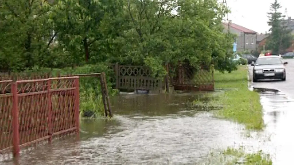 Zalane gospodarstwa w miejscowości Dubidze (woj. łódzkie)