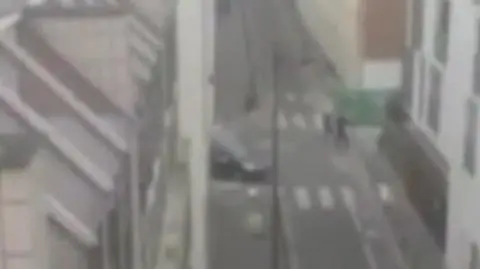 Zamachowcy w centrum Paryża