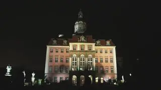Zamek książ w nowym świetle