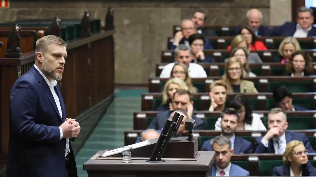 Zandberg: Nie dotrzymaliście słowa w sprawie reprywatyzacji