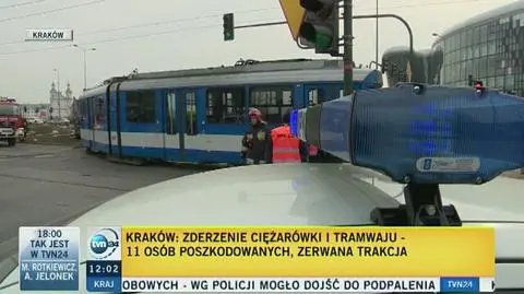 Zderzenie tramwaju z ciężarówką w centrum Krakowa