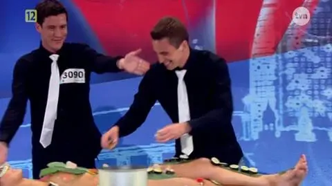 Zen Sushi Team i kobieta odziana w sushi