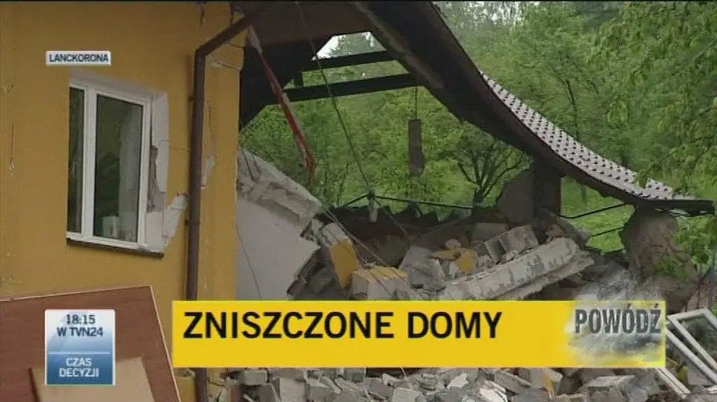 Zniszczone domy w Lanckoronie
