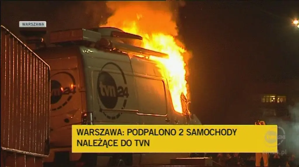 Zniszczone zostały samochody TVN24 (TVN24)