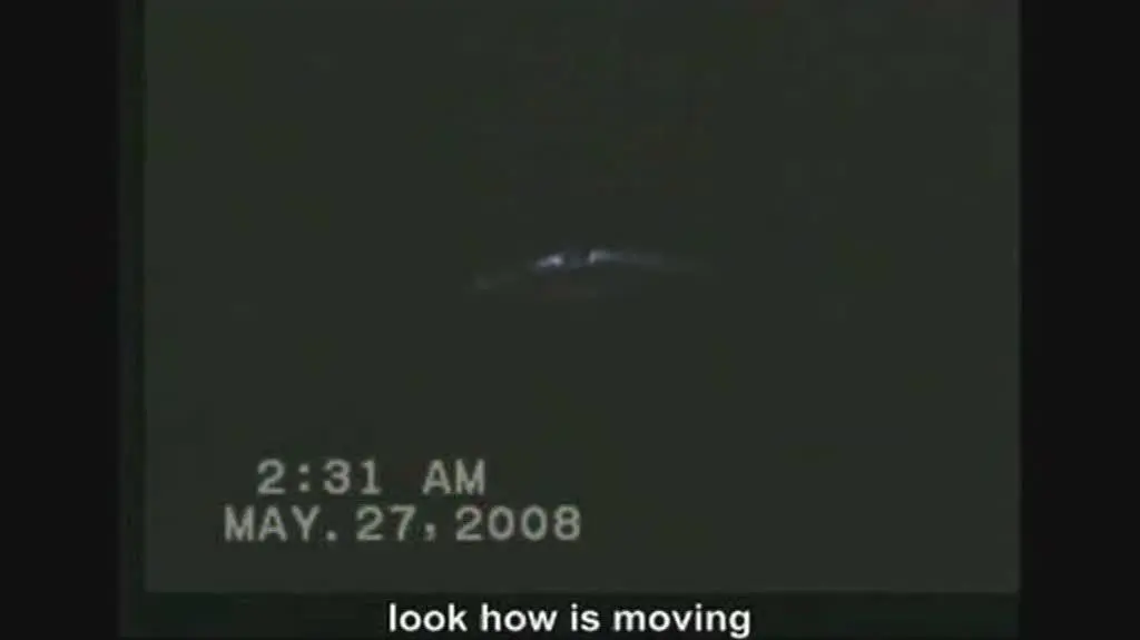 Zobacz więcej ujęć z niezwykłego filmu (www.siriusufo.org)
