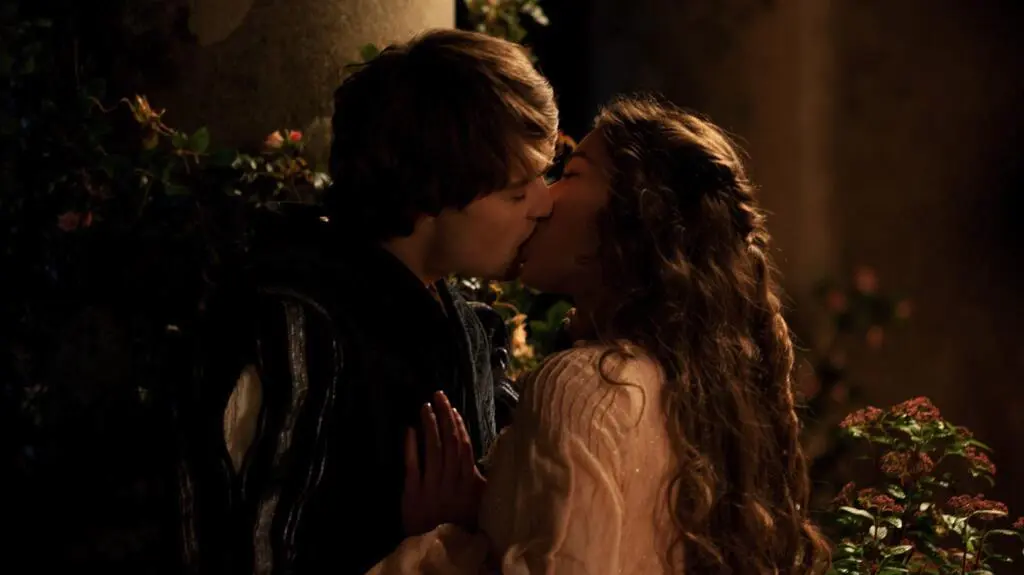 Zwiastun filmu "Romeo & Julliet"