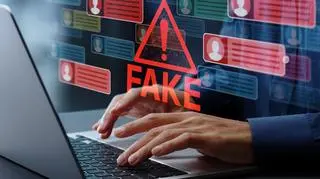 Boty, fake newsy i AI. Tak dziś wygląda wojna informacyjna