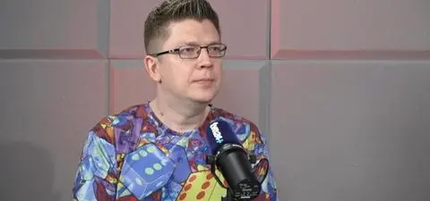 Najlepszy polski programista, pokonał nawet AI. Jedyny taki wywiad