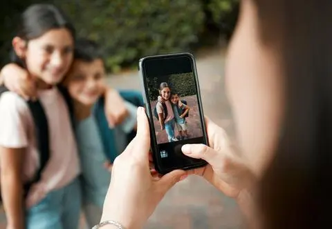 Matka, córka i sto tysięcy obserwujących. Co może pójść nie tak?