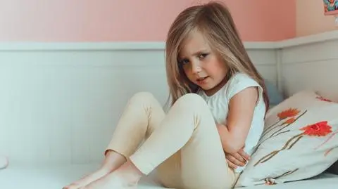 Kiedy dziecko mówi: boli brzuszek. Jak rozpoznać prawdziwe kłopoty?