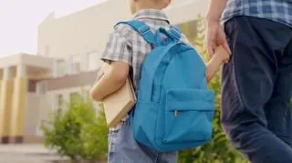 Przedszkolak idzie do szkoły. Jak zamienić lęk w ciekawość?