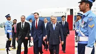 Iran przeszkadza, oni nie. Chociaż mają "islamską bombę"