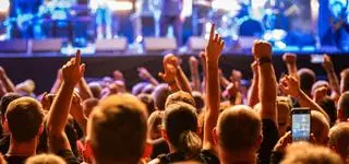 Ty wydajesz 100 złotych na koncert, a ile zostaje w kieszeni muzyka? 