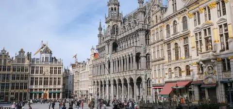 Miasto z betonu. Przewodnik po brukselskich remontach