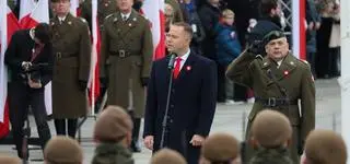 W czym Karol Nawrocki wyprzedza Andrzeja Dudę?