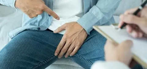 Nie czują żadnych objawów. Trafiają do lekarza, bo "żona im kazała"