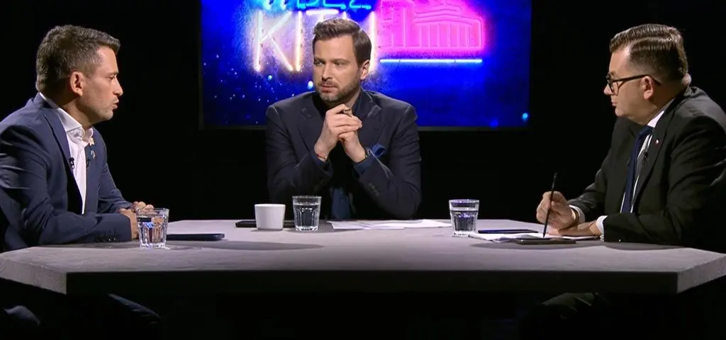 Kulisy tajnego wystąpienia premiera. "Posłowie Polski 2050 i Szymon Hołownia nie wstali"