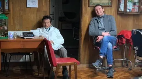 "Odszedł spełniony, pracował do końca". Historia fryzjerskiego mistrza, którego ścigał sanepid