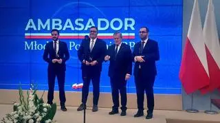 "Nasi na swoim". Za co najmniej sto milionów