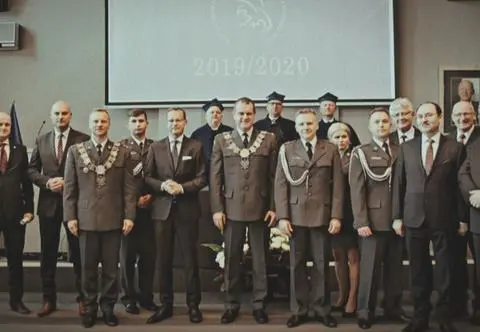 "Kuźnia kadr" Ziobry. Za kulisami Akademii Wymiaru Sprawiedliwości