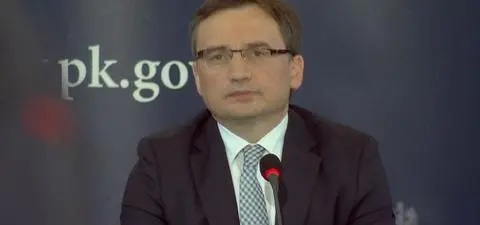 Miał nieograniczoną władzę. Co teraz z byłym ministrem, który tak chętnie publicznie oskarżał?