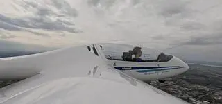 "To są mikro ruchy". Tak wygląda lot szybowcem