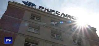 Państwowa spółka kontra państwo. PKP Cargo domaga się miliardów przez jedną decyzję