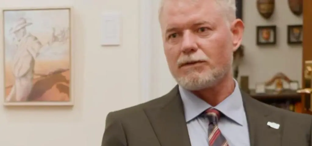 "Po prostu zaczynają nam zanikać neurony". Podstępna choroba zabrała popularnego aktora