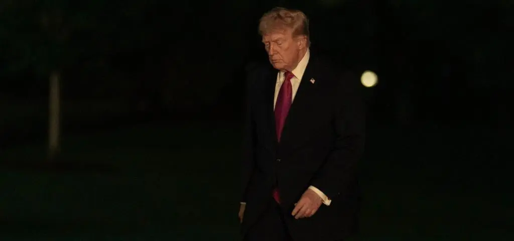 Kolejny zwrot w sprawie cieśniny Ormuz i możliwe scenariusze negocjacji