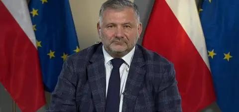 Żurek o tym, w jaki sposób Ziobro mógł dostać się do USA