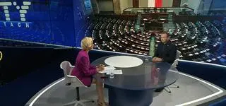 "Cieszę się, że mają totalny rozwal w PiS"