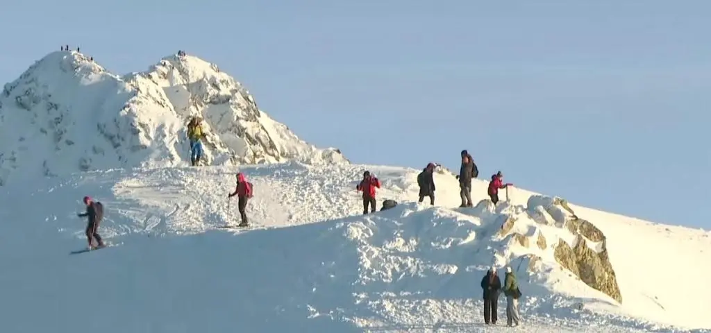 Oglądaj dłuższe "Fakty" w TVN24+