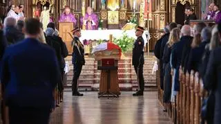 Oglądaj dłuższe wydanie "Faktów"