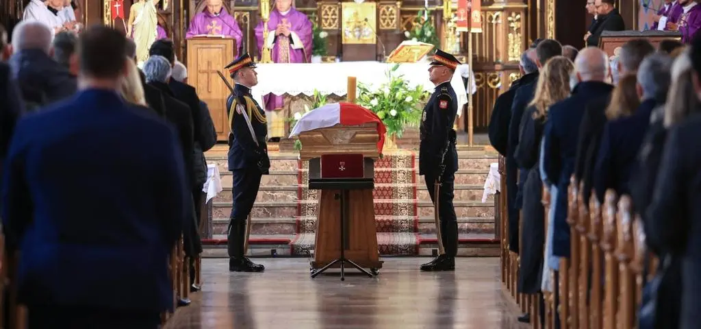 Oglądaj dłuższe wydanie "Faktów"