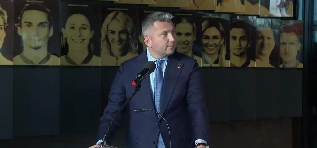 Dłuższe wydanie "Faktów"