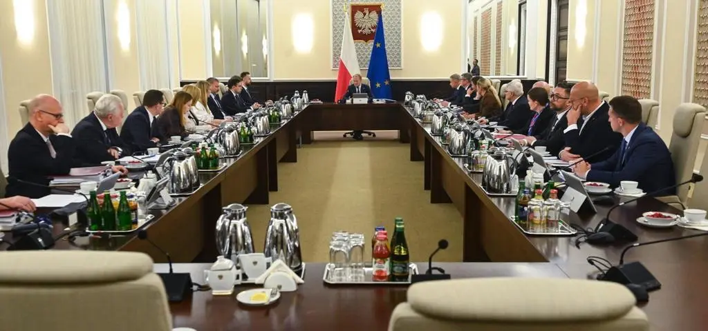 Oglądaj dłuższe wydanie "Faktów" 