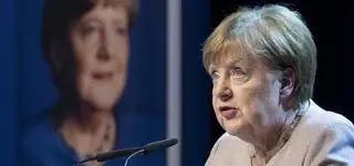 "Strategiczny błąd" Merkel. "Historia jest przeciwko niej"