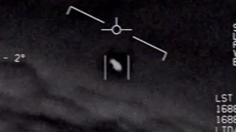 Trump ujawni te akta? Cała prawda o UFO