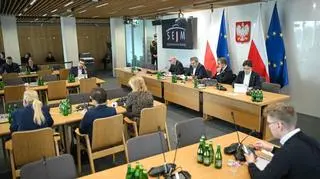 Komisja regulaminowa za uchyleniem immunitetu Kaczyńskiemu