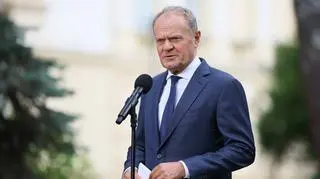 Tusk: koniec z "salonikami VIP", z zeszytami, z omijaniem kolejek