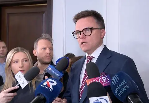 Hołownia o "podłym geście" i "przekroczeniu granic śmieszności" w Polsce 2050