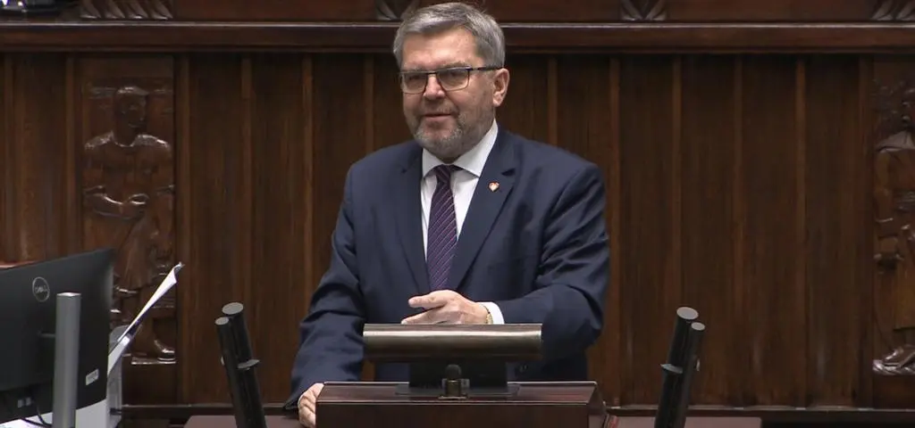 "Ludzie czekają na stacjach benzynowych, a nie w korporacjach, które chcą zarobić"