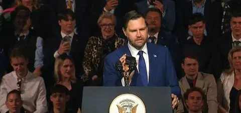 J.D.Vance na wielu w Budapecie dzwoni do Trumpa