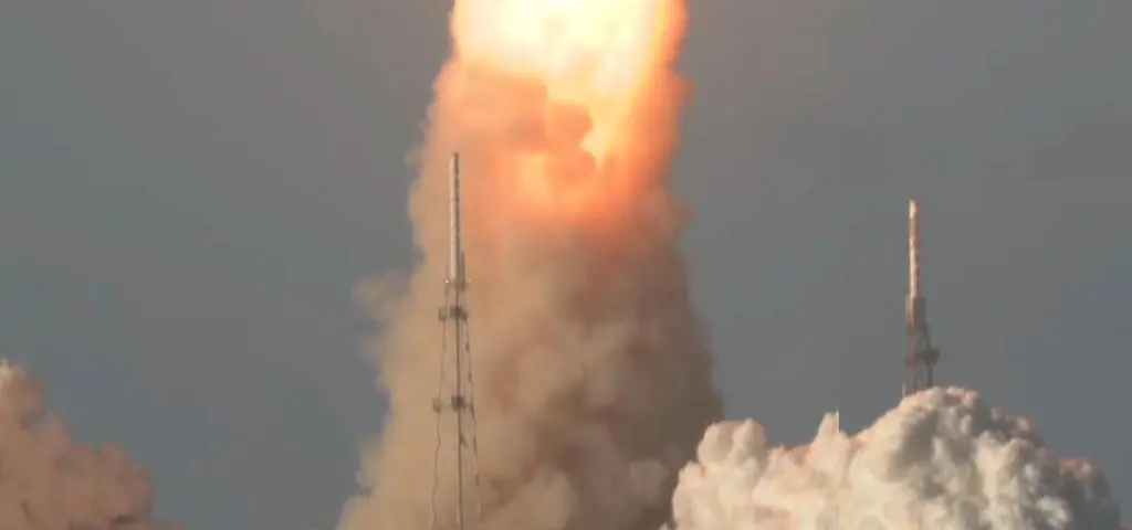 Czekaliśmy na to ponad 50 lat! Lecą w stronę Księżyca