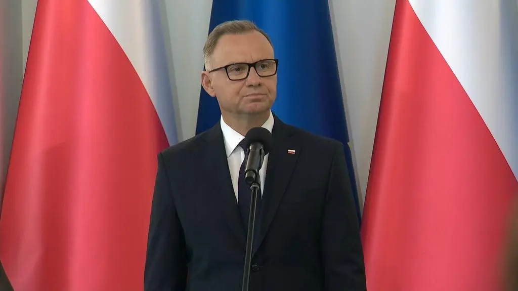 Nowy rząd zaprzysiężony. Prezydent zwrócił się z prośbą do ministrów