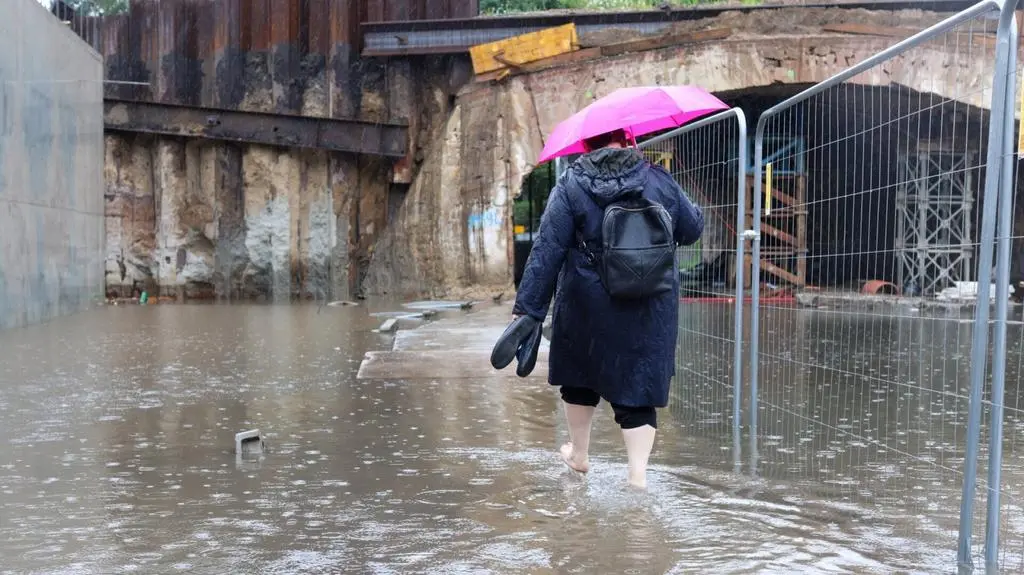 Burze i ulewy nad Polską. IMGW: ostrzeżenia powoli będą wygasać