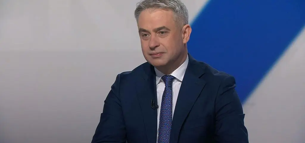 Zakazać dzieciom social mediów jak Dania? "To może również komunikatorów?"